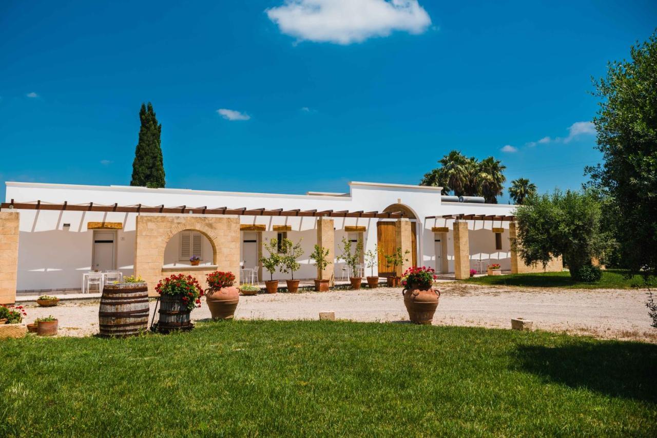 Masseria Tenuta Flora Maria Leverano Exterior photo